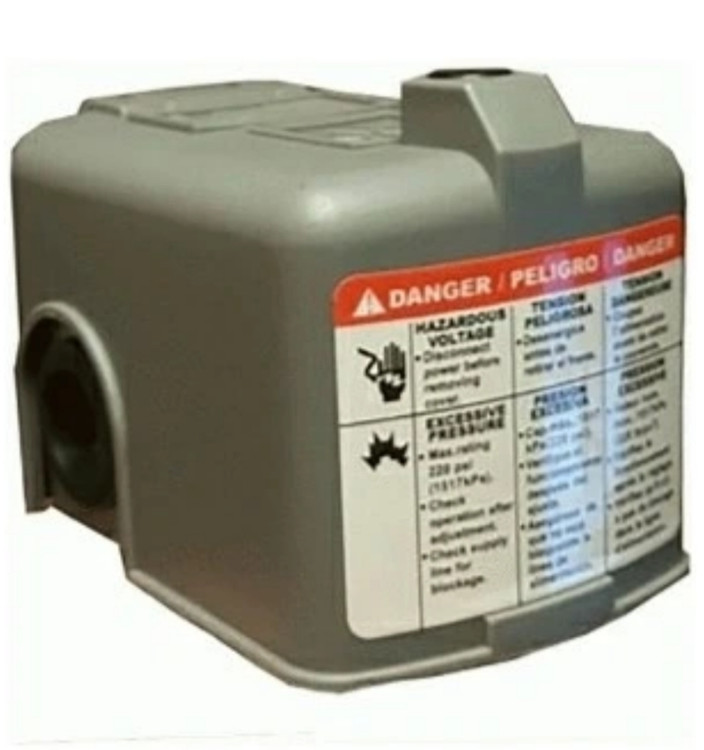 کلید اتومات پمپ آب مدل اسکواردی اصل