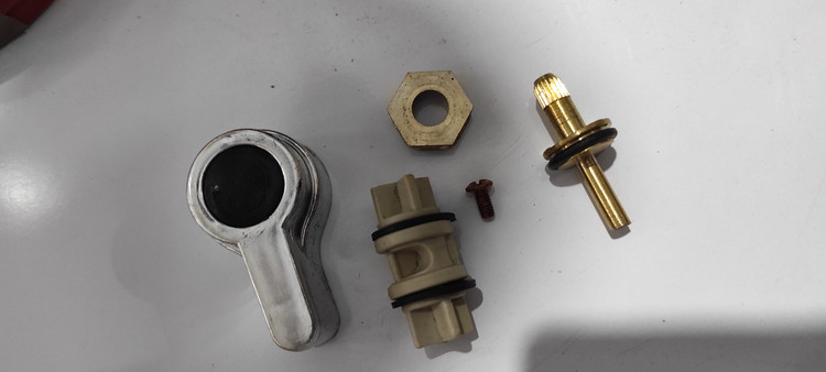 مغزی بالابر دوش حمام( مخلوط)