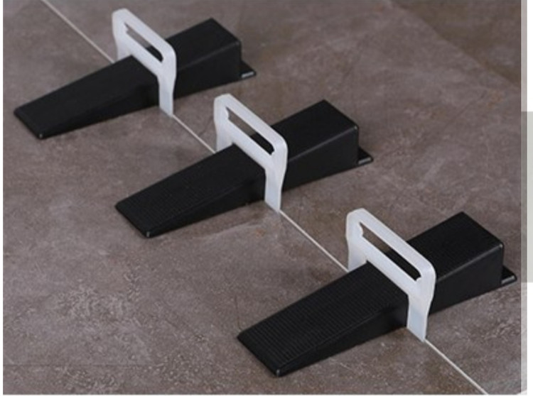 گوه همتراز مشکی ۹ سانتی بزرگ